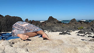 Caught Girl While She Fingering Her Pussy on the Beach