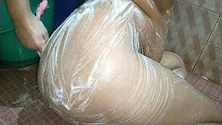 bathroom hard masterbating girl with vibartor