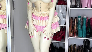 Miss Fetilicious in Latex Barbie Doll Outfit