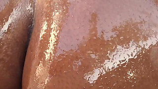 Jamaican Baddie Coco De Thick Ky Loves to Give up That Pum Pum to Young Guys