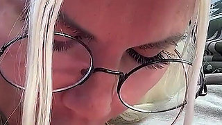 A Sexy Travel Companion Gave Me a Selfie-blowjob with Cum in Her Mouth