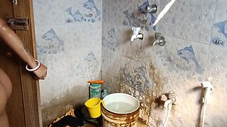 Neighbor Bhabhi Secret Bath Carrot Masturbation Squirting Orgasm Indian Desi Big Tits