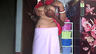 Desi Aunty Ki Jobordas Chudai Aunty Ki Ghor Par