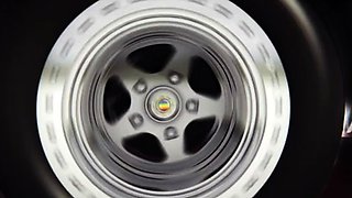 Amateur Muscle Hunk Jacks Off Big Cock