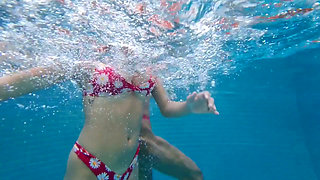 Lesbian Domination Top Girls Control Air Pool