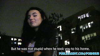 Femme fatale Vanessa Decker - amateur video - Public Agent