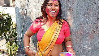 Komal kept brother-in-law in front of her elder stepsister all night and started saying brother-in-law is going deep inside