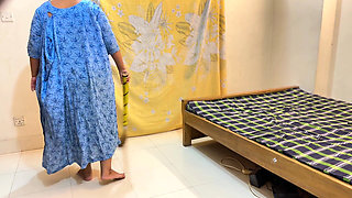 Huge Hanging Milky Tits & Ass Hot Indonesia Muslim Aunty Clean My Room & Try to Seduce Me for Sex