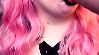 Wife Sucks off the Neighborhood Cuckold Fetish