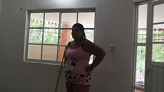 This Maid Came in Shorts, Teasing. There Was No Way, and I Ended up Masturbating Until I Came on Her Big Ass.