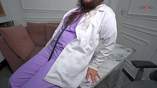 Cougar Doctor Sex with Patient- He Donate His Sperm in Lady Doctor's Pussy...she Got Rough Fuck in Clinic.