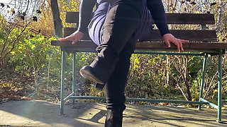 My Mature Stepmother's Art of Masturbating Without Taking off Her Pantyhose