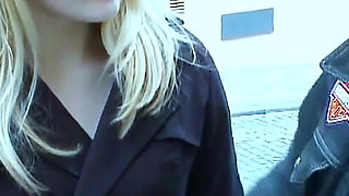 Blonde teen speaks to strangers on the street and lets herself be fucked
