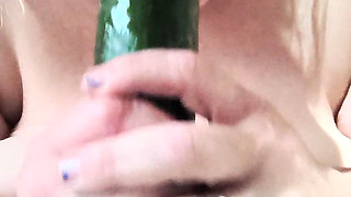 Sucking 2 Cocks at 1 Time Is She Losing Her Mind?