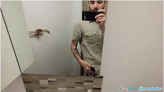 Risky Bathroom Public Sex, I Fuck On A Date With A Guy I Met Online (dia Ita)