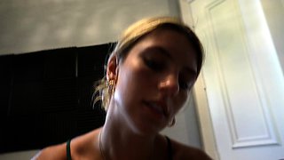 College GF Gets Nutted on After Pool Day