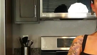 Lily Lane Post-cock Guacamole