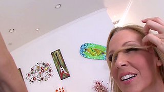 Anal Fucking with MILFs Sienna Rae And Julia Ann