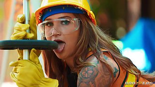Stacked beauty with perfect breasts teases in a worker outfit under the sun