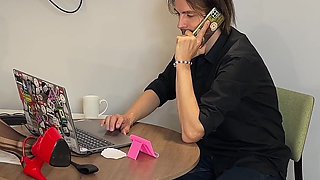 The Slutty Secretary Got Sperm on Her Glasses and Squirted on All Over Office Floor