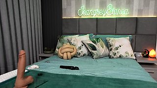 Blonde tight pussy babe solo toy fun in glamour masturbation