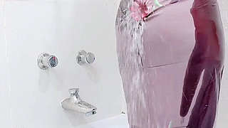 See big woman shower