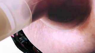 Electric Breast Pump Expressing
