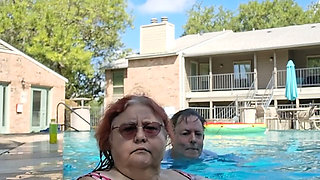 BBW Couple Love to Kissing the Pool!