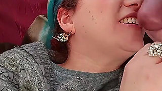 After a Walk, My Boyfriend Fucked Me and Ejaculated His Sperm Into My Mouth, and I Swallowed