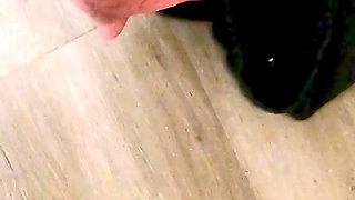 Cheating Wife Takes off the Condom Gets a Creampie