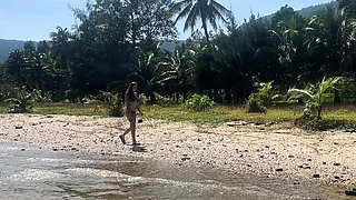 These girls are not afraid of anything!