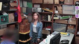 Busty blonde likes cowgirl and wants him to jizz on tits