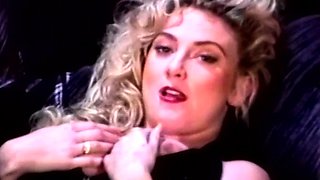 Hot amateur blonde pregnant toying her pussy solo