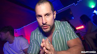 Perverted booty girl xxx video