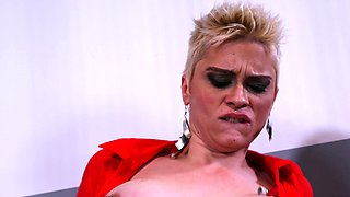 NICE DOUBLE VAGINAL BIG BOOB BLONDE CHICK