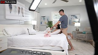 Stepbro Catches Stepsister Being A Cam Slut During Her Stream