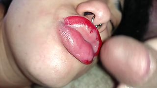 Creampie On The Sluts Big Lips, She Waits Eagerly For Hot Milk