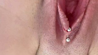 Amateur brunette ariana marie solo toying