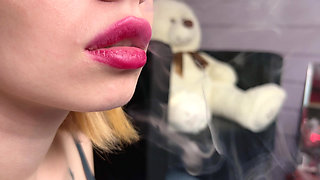 Smoking Fetish.i Smoke,do You Like It
