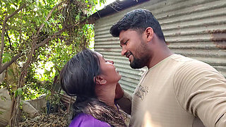 Indian Aunty - Bhabhi Has Left Her Old Husband, so She Quenched the Thirst of Her Big Ass and Pussy with the Neighbor Boy.