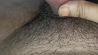 Indian desi bhabhi ne meri land chusi
