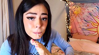 A Gorgeous Mexican Girl Does a Foot Fetish Hardcore