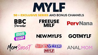 Cheating thick egyptian cougar takes knob while her dude is at work