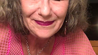 Cock Hungry Cheating Wife Stops by for Breakfast Blowjob! Maxxximummilf