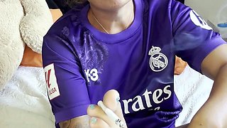 I can smoke with my feet