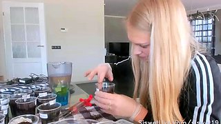 Tattoed Amateur Webcam Girl Hot Dildo Action Masturbation