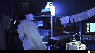 Extraordinary Sam Bourne's college video
