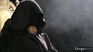 MILF gets her pussy fucked by two awesome guys