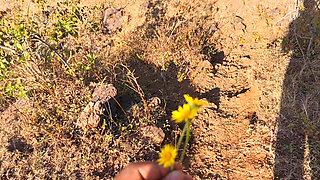 Ladki hmko jangle me mili, vah subah subah gav ke najdiki jangle me bathroom karne aai thi - Indian bhabhi hot xxx movie in Hindi voice.