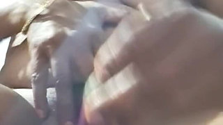 Tamil Aunty Vegetables Fingering in Video Call